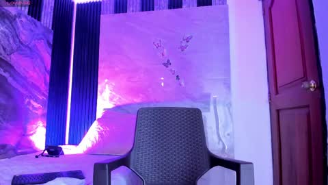 Snapshot of agatha_pleasure chatting on April 2026 11:58:01 AM agatha_pleasure online show from April 2026 11:58:01 AM