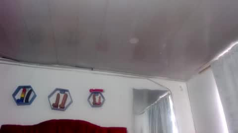 CAROLINA online show from February 2025 10:19:02 PM