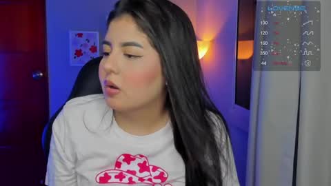 Snapshot of agatha_riccie chatting on June 2026 06:00:01 AM Cat online show from June 2026 06:00:01 AM
