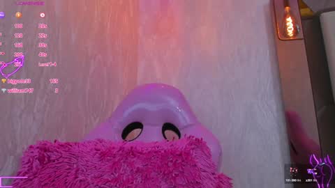 LUNNA online show from January 2025 09:04:02 PM