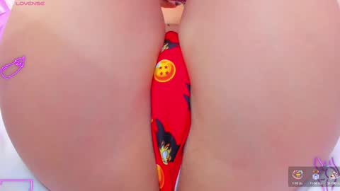 LUNNA online show from February 2025 08:50:01 PM