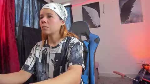 agatha_walter_ online show from October 2025 03:54:01 PM