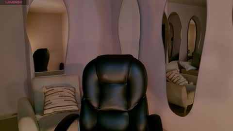 Agatha online show from February 2026 08:04:01 PM