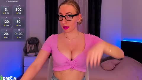 Polly online show from March 2026 01:36:01 PM