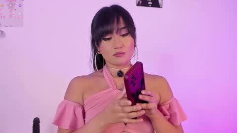 Maggie   online show from January 2026 12:02:01 AM