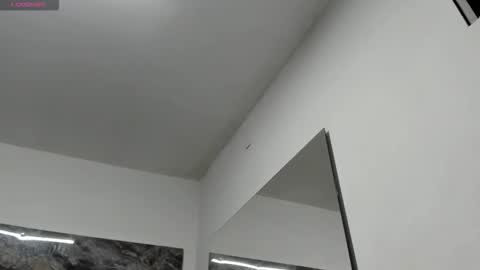 agnes_02 online show from November 2025 11:54:02 AM