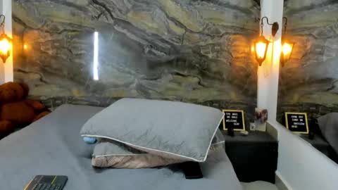 agnes_02 online show from March 2026 02:11:02 PM