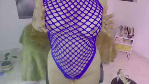 Lily online show from December 2024 06:12:02 AM