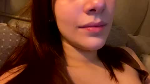 Agnes online show from November 2025 05:22:02 AM