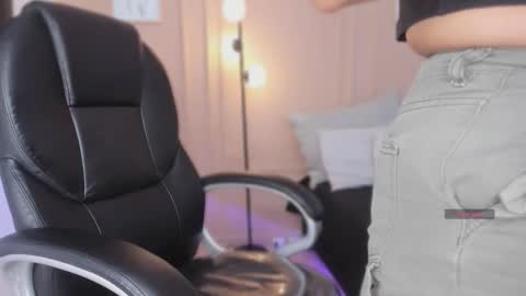 Ahmara  online show from February 2026 11:15:02 AM