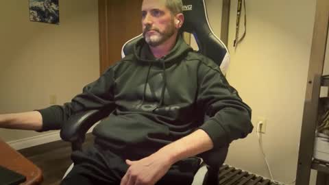 Snapshot of ah_shucks_ chatting on March 2026 06:13:02 AM AhShucks online show from March 2026 06:13:02 AM