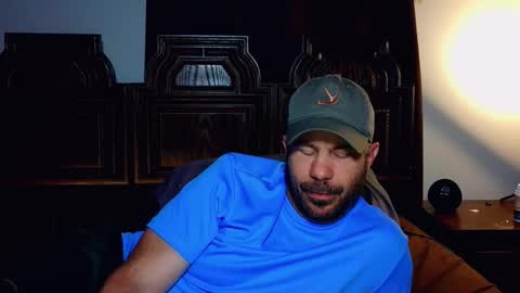 Blue Eyed Handsome Man online show from March 2026 08:13:01 PM