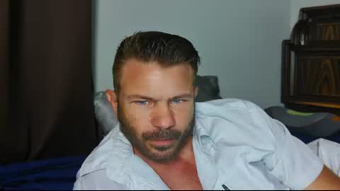 Snapshot of ahardman10 chatting on July 2026 01:43:01 AM Blue Eyed Handsome Man online show from July 2026 01:43:01 AM