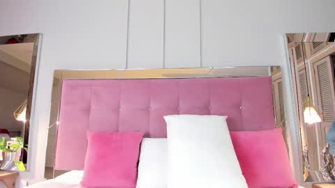 AHINOA online show from November 2025 07:59:02 PM