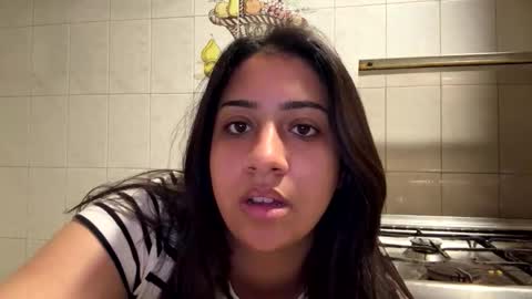 ahlam940509 online show from April 2026 05:21:01 AM