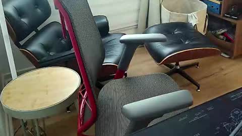 Snapshot of ahmedluckstone chatting on November 2025 10:23:01 PM Ahmed online show from November 2025 10:23:01 PM