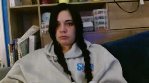 Kat online show from April 2026 06:49:02 PM