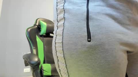 karoline  online show from February 2025 12:22:02 PM