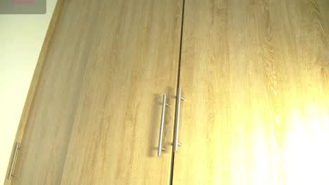 Aida  online show from November 2025 11:44:02 AM