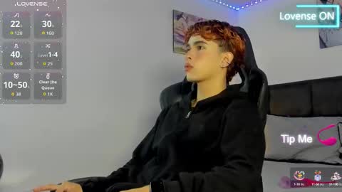 Aiden  online show from September 2025 12:07:01 PM