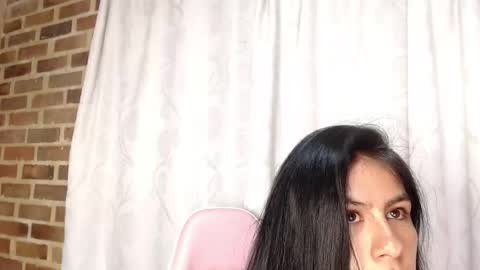 Ailyn online show from May 2026 10:28:01 PM