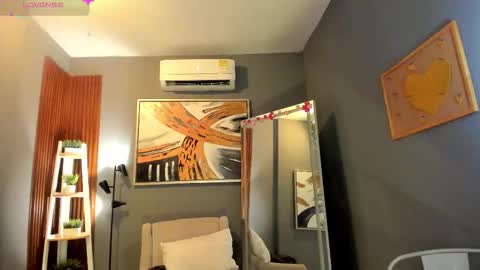 Alisson online show from February 2026 07:45:01 PM