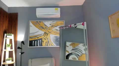 Alisson online show from February 2026 07:35:01 PM