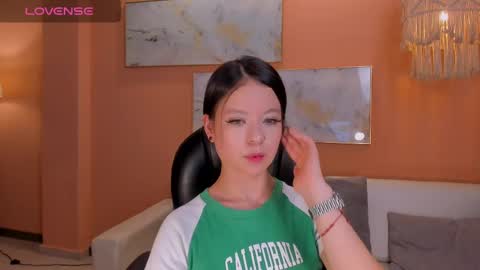 Snapshot of aileenvega chatting on March 2025 08:25:01 PM AILEEN VEGA online show from March 2025 08:25:01 PM