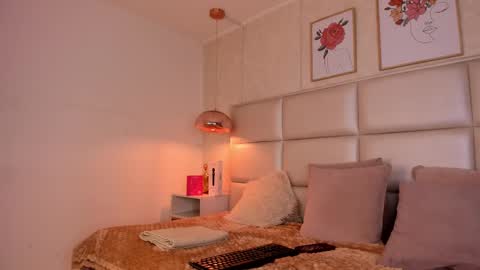 Aily Yozuko online show from September 2025 03:29:01 AM