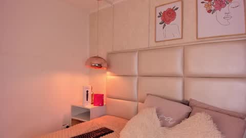 Aily Yozuko online show from October 2025 02:42:02 AM