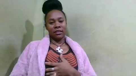 Snapshot of aimee982179 chatting on June 2026 04:34:01 AM aimee982179 online show from June 2026 04:34:01 AM