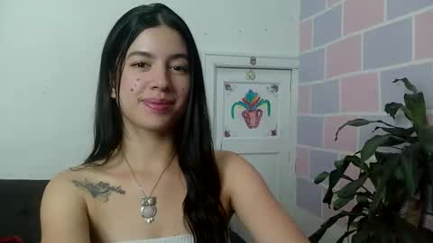 Snapshot of aine_ileana chatting on June 2026 06:52:01 PM J online show from June 2026 06:52:01 PM