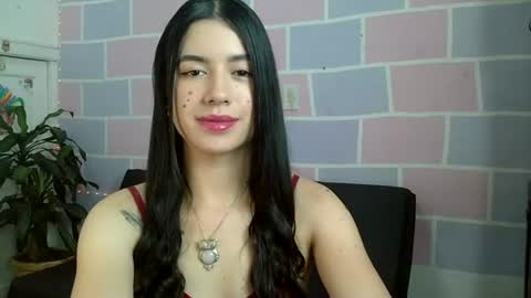 Snapshot of aine_ileana chatting on July 2026 02:52:02 PM J online show from July 2026 02:52:02 PM