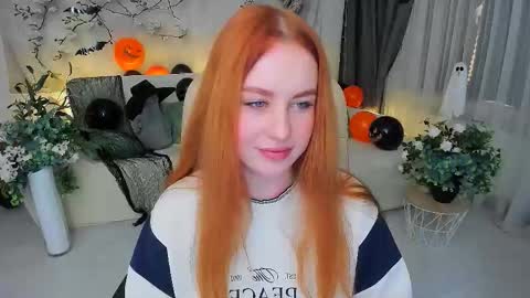 Snapshot of airysilhouette chatting on November 2025 05:20:02 AM Louise online show from November 2025 05:20:02 AM