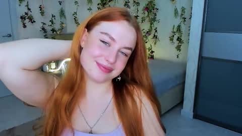 Snapshot of airysilhouette chatting on November 2025 01:26:02 AM Louise online show from November 2025 01:26:02 AM