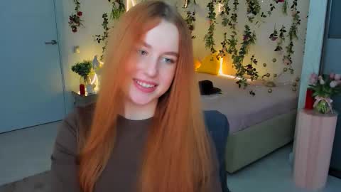 Snapshot of airysilhouette chatting on February 2026 06:40:02 AM Louise online show from February 2026 06:40:02 AM