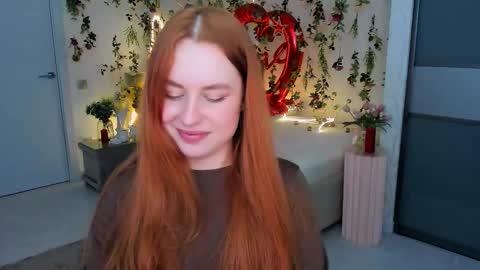 Snapshot of airysilhouette chatting on February 2026 07:26:01 PM Louise online show from February 2026 07:26:01 PM