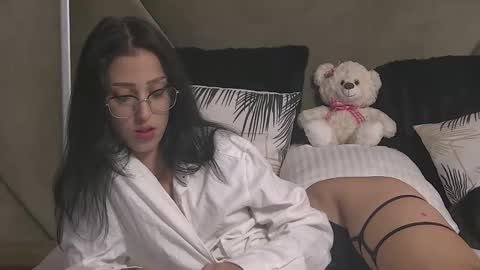 AishaHummer online show from September 2025 05:02:02 PM