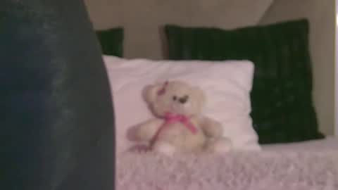 AishaHummer online show from November 2025 08:42:01 PM