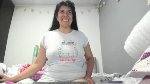 Snapshot of aisha_latina chatting on May 2026 02:57:02 PM Katie online show from May 2026 02:57:02 PM