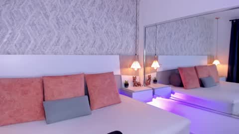 Aisha online show from February 2025 03:26:01 PM