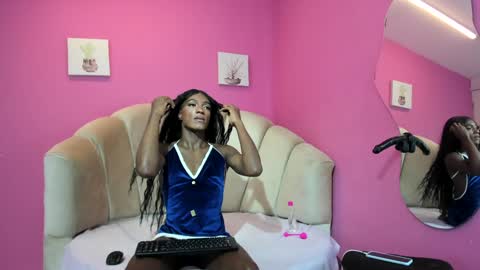 aishasounders online show from December 2024 09:48:01 PM