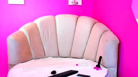 aishasounders online show from December 2024 12:28:02 AM