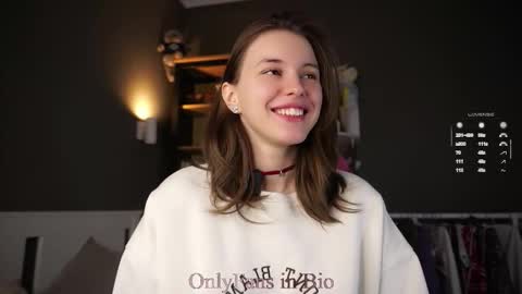 Snapshot of aislyfarran chatting on January 2026 01:09:02 AM Aliza online show from January 2026 01:09:02 AM