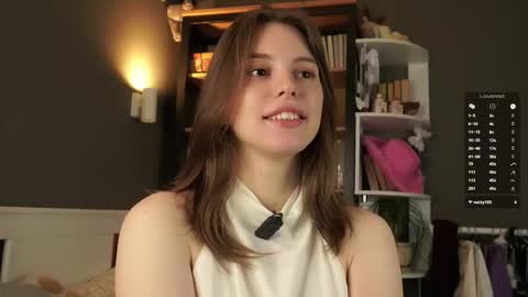 Snapshot of aislyfarran chatting on February 2026 01:21:02 AM Aliza online show from February 2026 01:21:02 AM