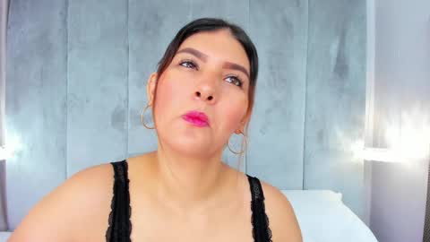 Snapshot of aitanajones1_ chatting on June 2026 11:22:02 AM Aitana online show from June 2026 11:22:02 AM