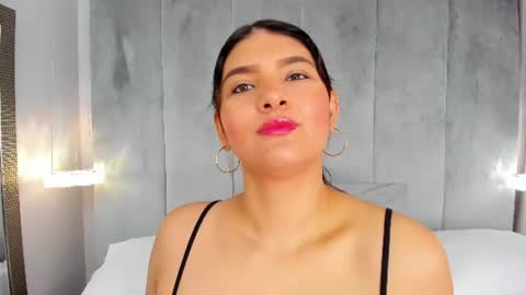 Snapshot of aitanajones1_ chatting on June 2026 11:01:02 AM Aitana online show from June 2026 11:01:02 AM