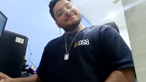 Snapshot of aj_cooper90_ chatting on December 2024 09:06:02 AM Esteban online show from December 2024 09:06:02 AM