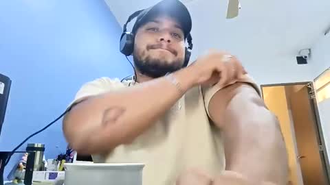 Esteban online show from January 2026 04:07:02 AM