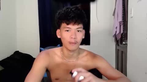 aj_daksxx online show from April 2026 03:51:02 PM